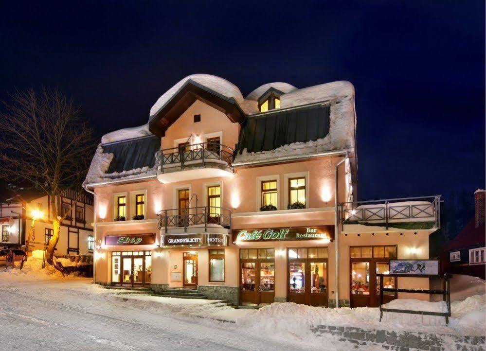 Wellness Hotel Grand Špindlerŭv Mlýn Dış mekan fotoğraf
